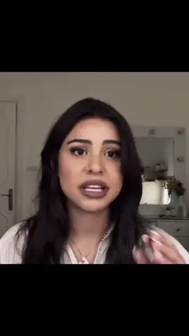 dulinimo ha ogolaan waligaa, hana aadin meel aan qiimahaaga aheyn ama hala socon dad an isku qiimo aheyn. #somalitiktok #fyp #viral_video #اكسبلورexplore #foryoupage #الكلام #النصيحة #البنات #كلام_من_القلب #الاصدقاء #وعد_قاسم #waed_qasem 