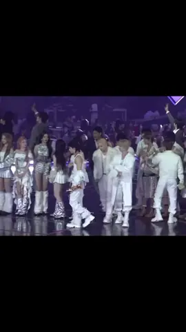 SKZ IVE KGMA 🤍 #straykids #ive #wonyoung #hyunjin #yujin 