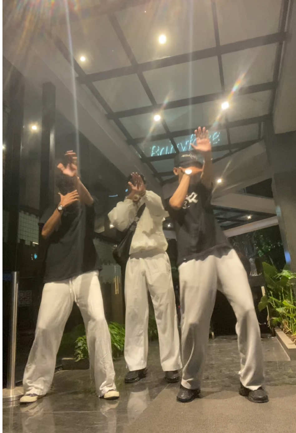 🎵@Jerry Likumahwa Dc: me @spookywest @BloodyEast 