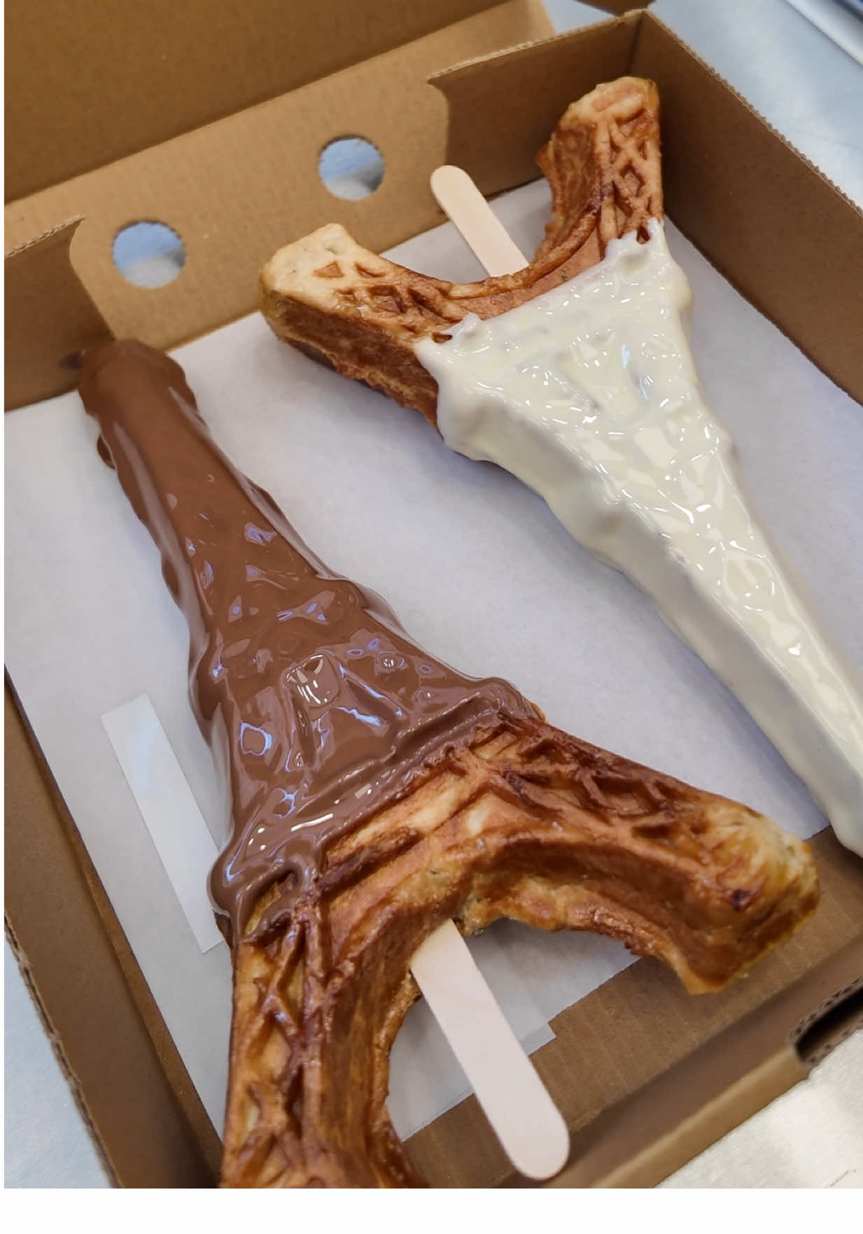 Chocolat Blanc ou noir 🐻‍❄️🐻? 