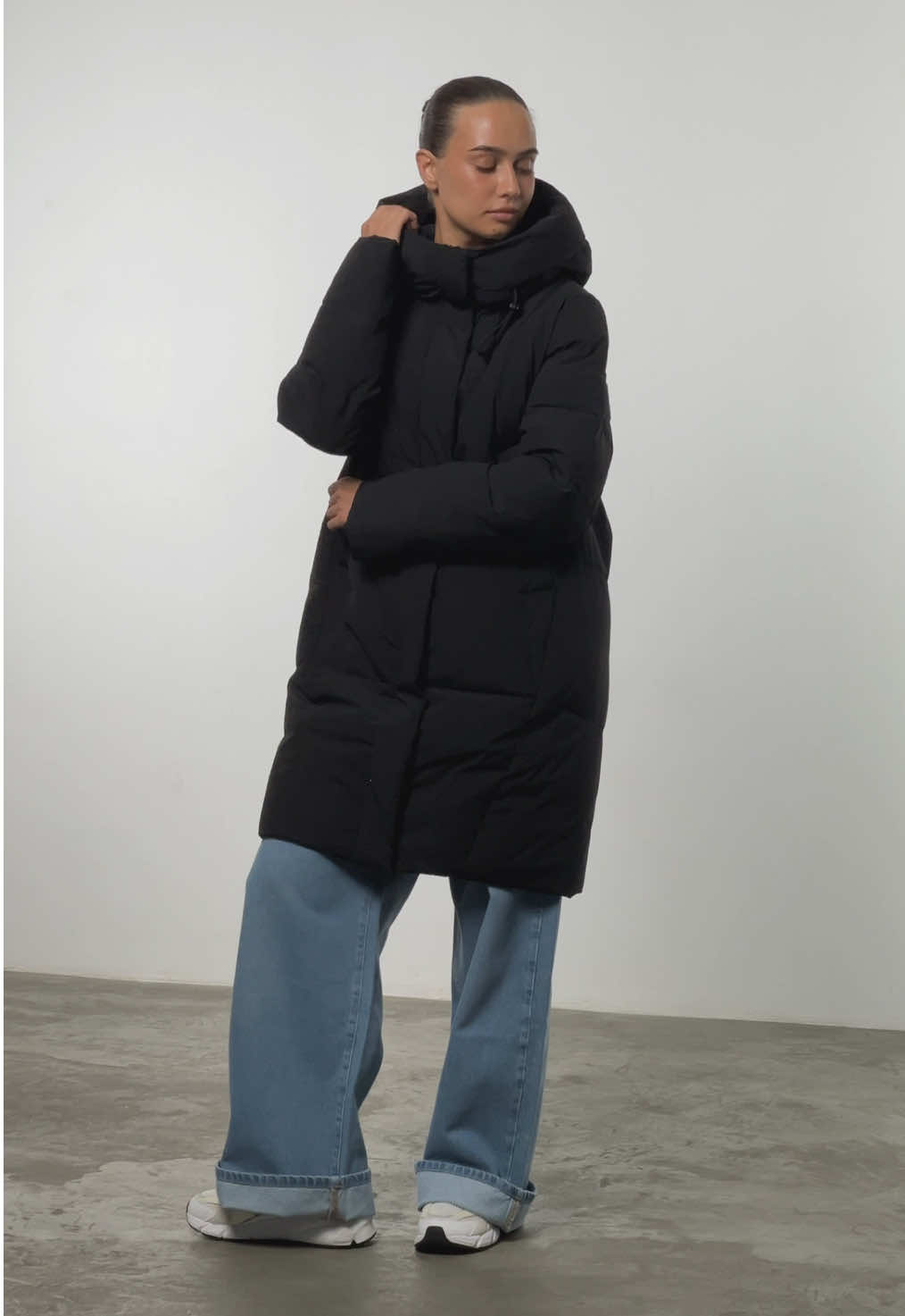 Твій щоденний must-have. Чорна подовжена куртка по супер знижці 🔥 Переходь на наш телеграм канал: pengpuffers  Також можна замовити за номером телефону: +380502355161 #pufferjacket #fashiontrends #style #pufferjackets #fashion 