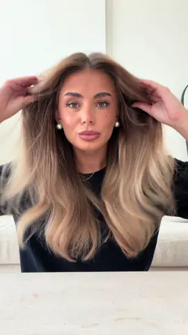 rdv ce dimanche à 11h pour la plus grosse promo de l’année !! le meilleur masque pour stimuler la pousse et les rendre brillants 😍