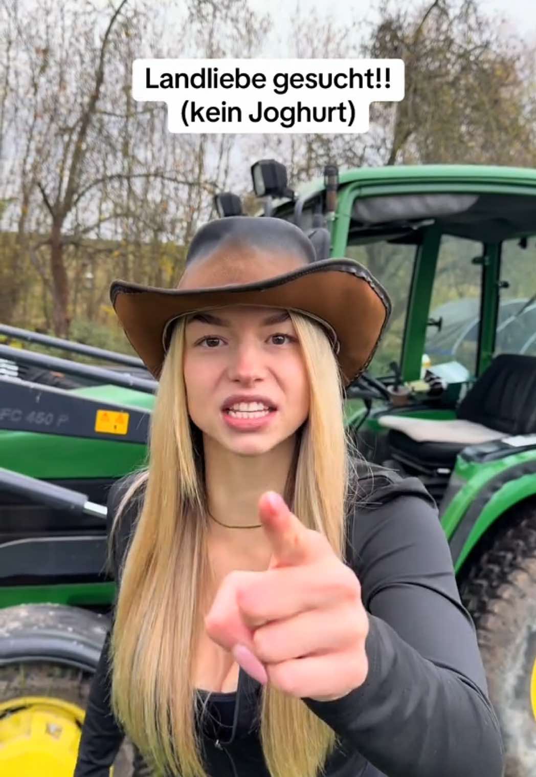 Meldet euch bei mir!!!🚜❤️ #fy #viral #comedy #ostdeutschland 