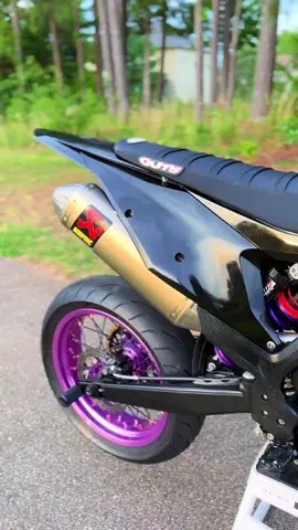 Show me a cleaner supermoto🤷‍♀️ #dirtbike #supermoto #ktm500 #mototok #viral 