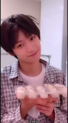 ไม่รู้จะมาเมื่อไหร่ แต่รออยู่น๊าา คิดถึงเจ้าปลาน้อย🥰 #ziyu #梓渝 