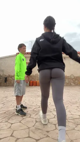 Nadie ha sido obligado a grabar esto🫣#parati #primo #viral #baile 