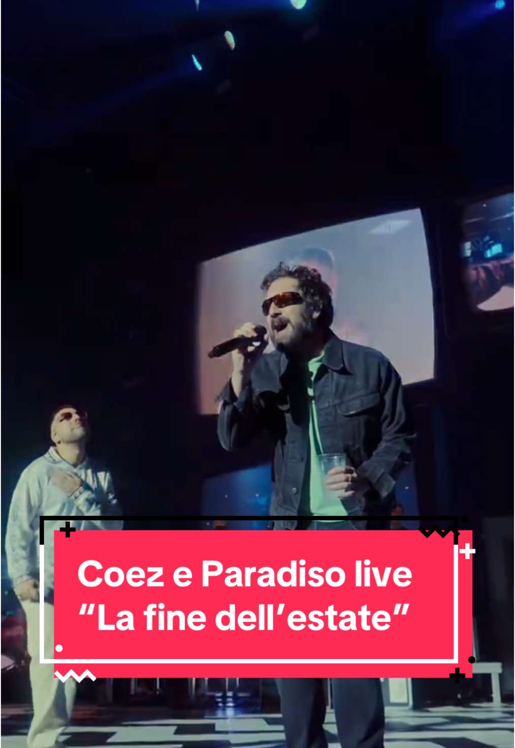 Ieri sera durante la prima delle due serate romane di Coez al Palazzo dello Sport tra gli ospiti del concerto a sorpresa anche Tommaso Paradiso.  Quando iniziano “La fine dell’estate”, brano targato Thegiornalisti, si sente un’onda salire dal pubblico: quelle note che riconosci subito, che ti riportano a un periodo preciso senza nemmeno pensarci. Chi c’era? ✨ #coez #tommasoparadiso #thegiornalisti #lafinedellestate #musica #concerto #roma @Coez @Tommaso Paradiso 