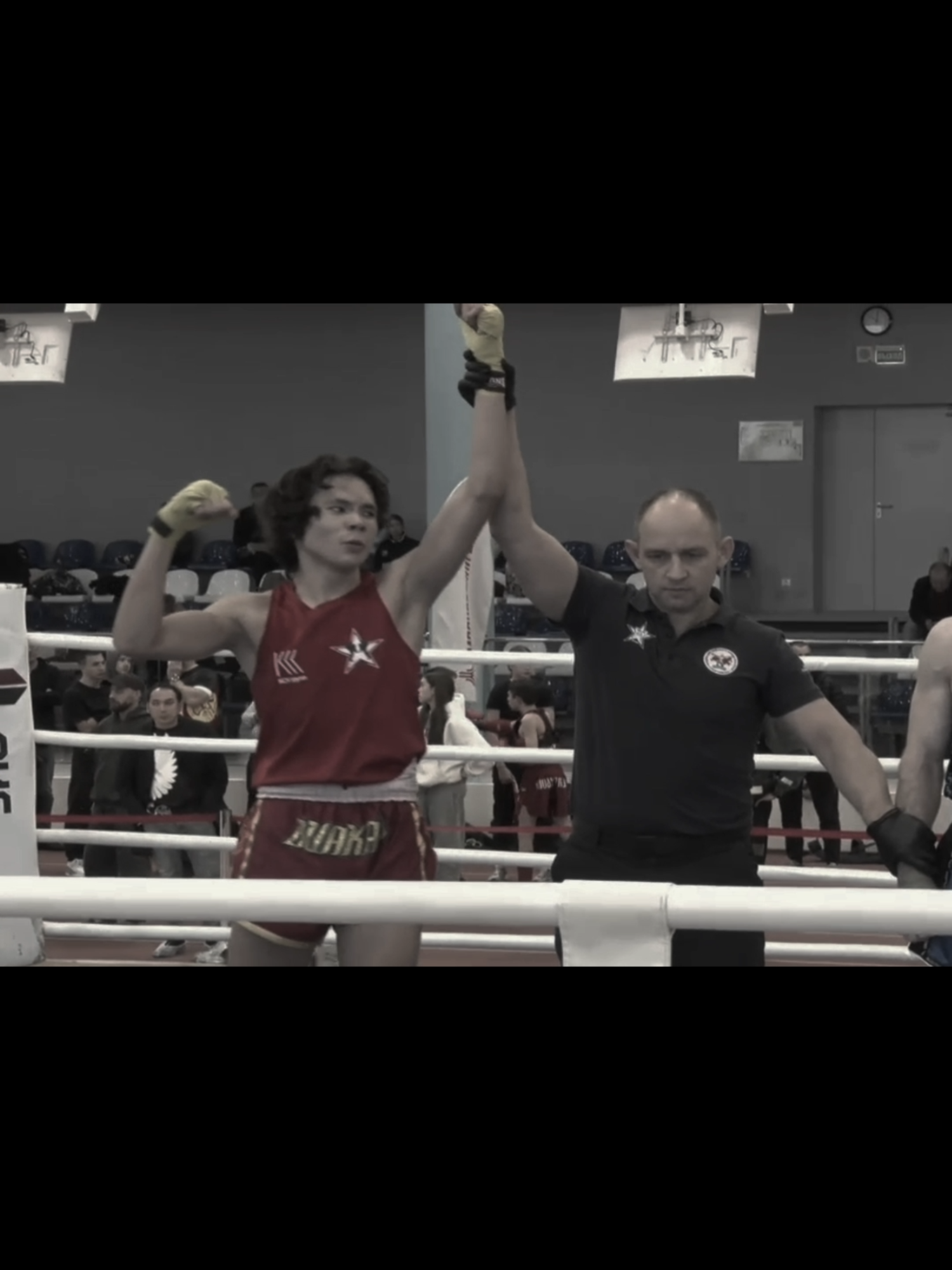 оформил стоячий нокаут с локтя оппоненту на чемпионате Москвы, в стадии 1/2 финала. На все воля божья. Иисус бог кстати#combatsports #kickboxing #muaythai #wrestling #orthodox ##муайтай #тайскийбокс