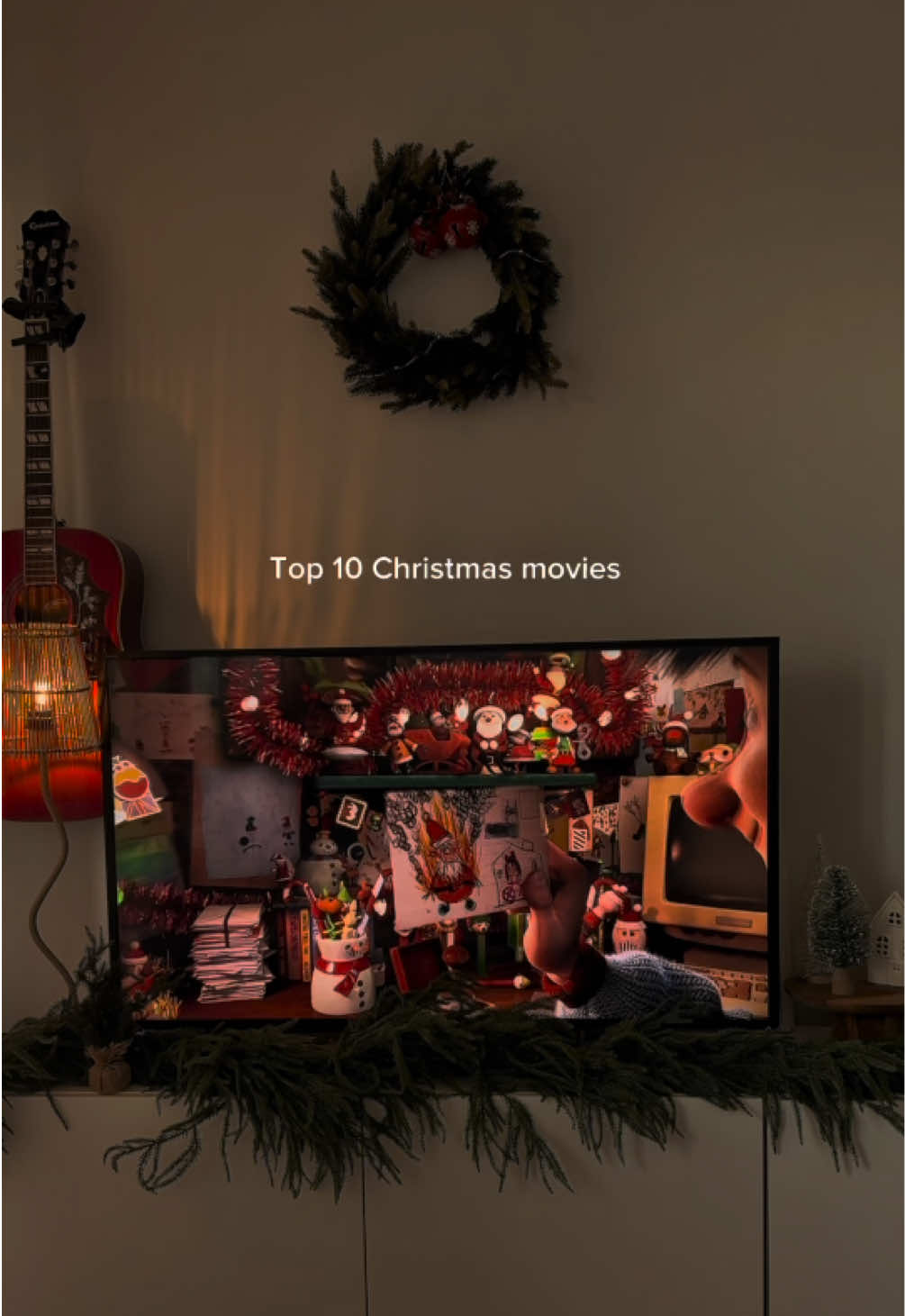 What’s your favourite christmas movie? Arthur christmas will forever be my absolute favorite 🥹🎄 . . . #christmasmovies #christmas #cozyaesthetic #christmastok #cozychristmas 