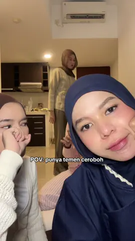 4 kakak vs 1 bocil toddler yg sangat ceroboh 😊🤝 pasti dalam 1 circle ada kan yg kaya bocil kita ini?
