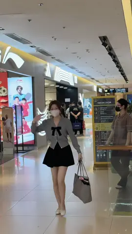 Nay lên outfit đi siu thị cho mấy bà nè 💕