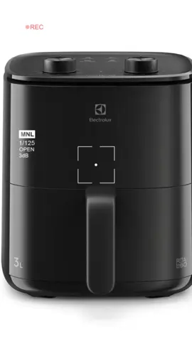 Dê uma olhada em Air Fryer Electrolux por Rita Lobo 3L Preta Efficient c/ Desligamento Automático 1200W (EAF05) por R$259,90. Compre na Shopee agora! https://s.shopee.com.br/60JnmBCrTk?share_channel_code=3