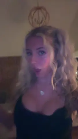 it’s fruitcake season❄️❄️❄️