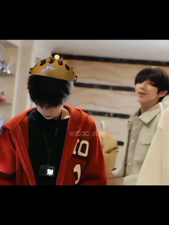 aaaa lucuuuu😖😻SHSBWKS sihan>before:😄 after:😲 #chensihan #chenjunming #tffamily_4th_generation #tffamily  #moment #slowmo #edit #lewatberanda #4u #fpy