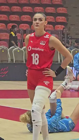 @Zehra Gunes 🍯 #beniöneçıkart #keşfet #tiktokviral #zehragunes #ypfッ 