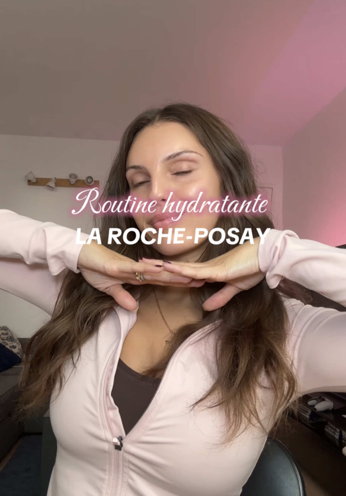 Nouvelle routine hydratante @La Roche-Posay 🦋✨ Ma routine express en 3 gestes : hydrater, raffermir, protéger ✨ - Hyalu B5 Suractivée pour repulper et lisser la peau  - Anthelios UVAIR SPF50+ pour la protéger au quotidien  #maroutinesuractive #hyaluB5suractive #uvair #collaborationcommerciale #pourtoi 