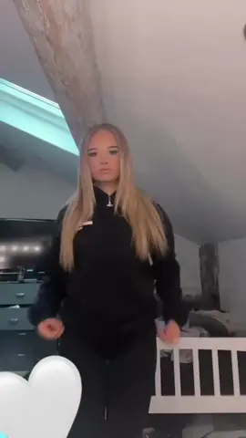 All black #fyp #viral #foryoupage #trending #tiktoktrend 