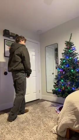 6 more day until skiing! #Outdoors #foryoupage #skiing #november #fitchecks 