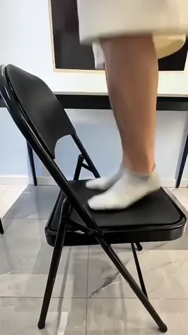 Kursi Lipat Portable Empuk Kursi Belajar Minimalis #kursibelajar #minimalist #kursiestetik #kursiempuk #fyp 