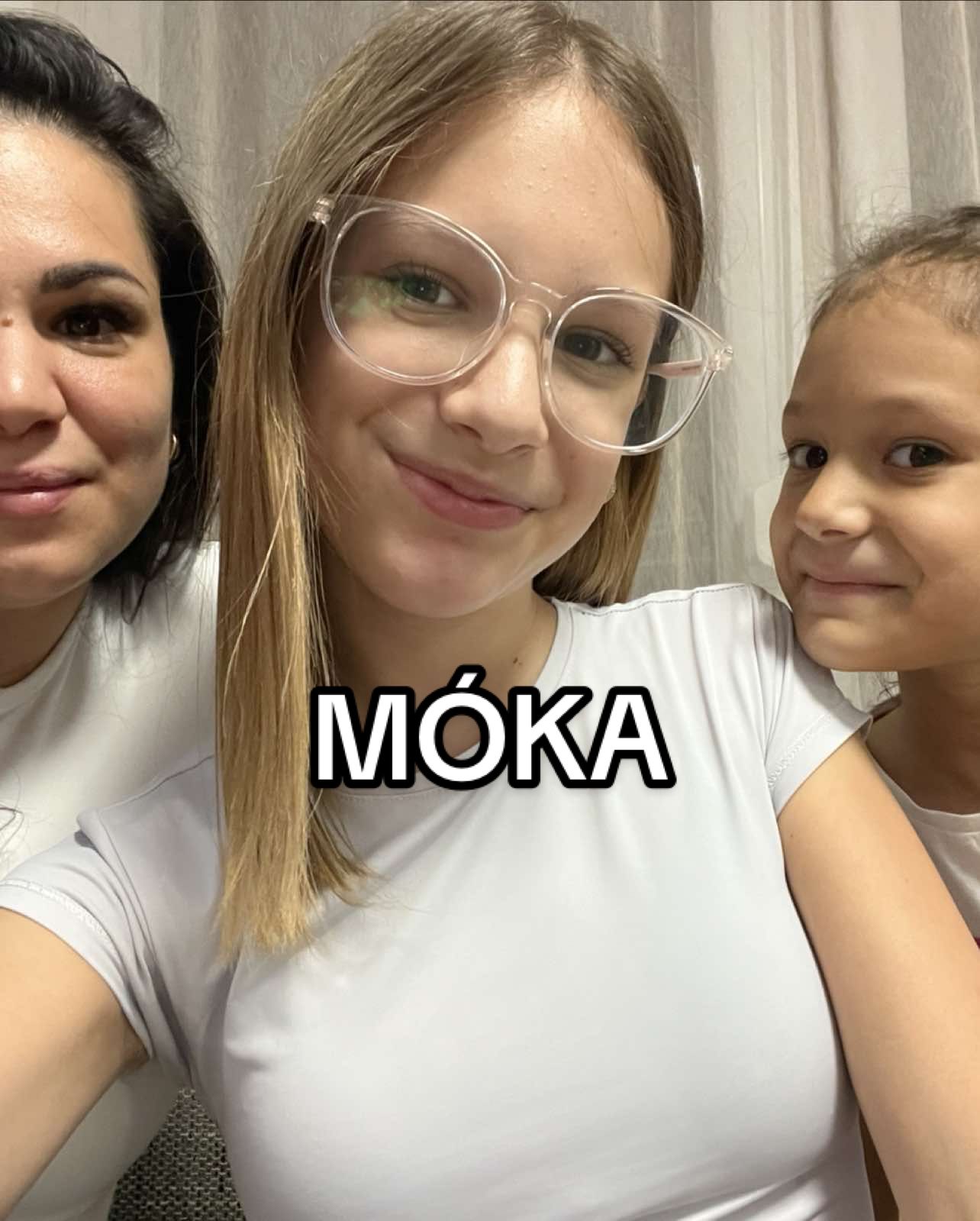 Egy kis esti móka!🤩Próbáljátok ki ti is 😜#girls #dance #night #trend #foryo @V I V I 