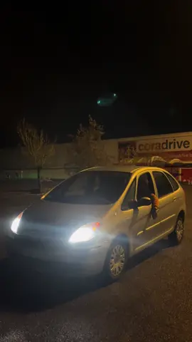 Mm m m m maybach music @yecine_bnn #citroensport #maybach #maybachgls600 #citroenpicasso 