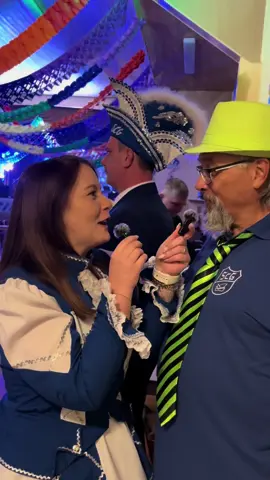 Welcher Song darf heute nicht fehlen? 🥳  #fy #scg #silbtzhalle #foryou 