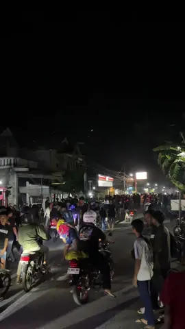 absen sg budal acara cb warujayeng jii🤙🏻😎#cb125se #cbwarujayeng #nganjuk24jam #fyp #masukberanda 