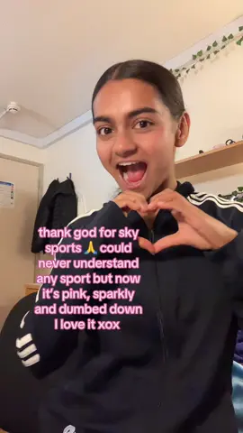 I made the text pink so the girlies can understand it better 🤪#skysportshalo #skysports #womenssports #foryou #wtf 