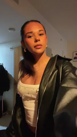 Wait thanks for 140k😇 1 mill next