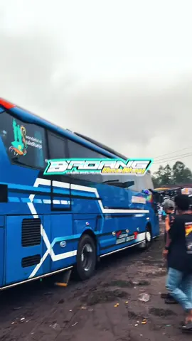 nyajen semua😹 #storybus #offroad #busindonesia #busmaniacommunity #busmaniaindonesia 