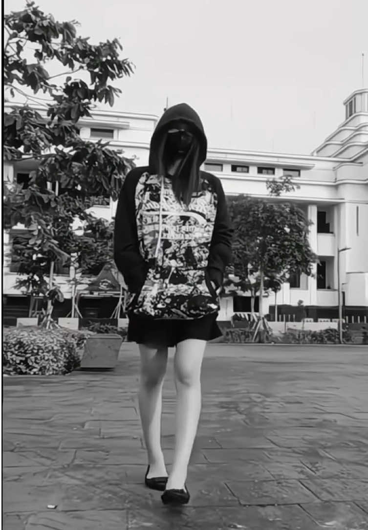 Jam segini blm tidur cokk:(😬 #masukberanda #fypシ゚viral🖤tiktok #fypage #liriklaguviral 