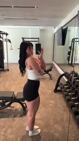 Gym on a Saturday afternoon 🤭 >