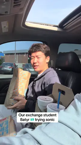 Exchange student #exchangestudent #exchangeyear #allisonbucklesmcdowell #exchangestudentusa #weareaya 