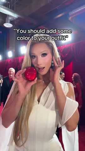 All you need to make your outfit complete is a TIRTIR cushion 🥰  @Plastique Tiara 