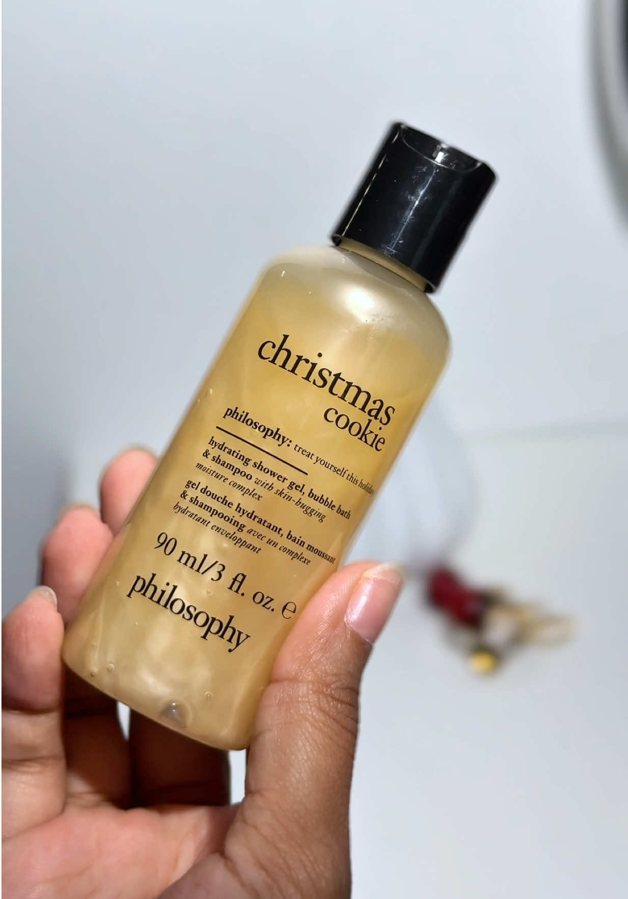 It’s another week and another giveaway!  Rules: 1. like/save this post 2. Follow me 3. Leave a comment 💕 This week’s gifting: 1. Philosophy Christmas cookie 2. Philosophy peppermint stick 3. Philosophy pistachio dreams 4. Drunk elephant lip mask  5. Benefit fanfest 6. Benefit brow pencil  7. Sol de janeiro deodorant  Gifting closes on 12/21 Winner will be randomly chosen and DMed on 12/22 Disclaimer: this gifting is not associated with any brands shown in this video  #fyp #giveaway #makeup #bodycare #skincare 