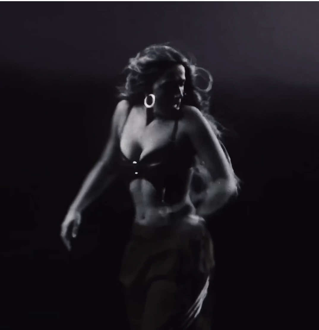 run for the hills | #tatemcrae #tatemcraeedit #fyp #viral #trending tate mcrae tour edits