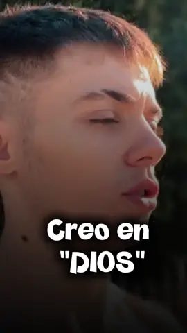 “Creo en Dios” A veces la vida se pone difícil, pero la fe sostiene. Creo en Dios, en su tiempo, en su forma y en sus planes. No siempre lo veo, pero siempre lo siento. Y eso basta.  “Creo en Dios. En su fuerza, en su paz y en su forma de poner todo en su lugar. Aunque a veces duela, confío en que su propósito es perfecto.” #CreoEnDios #Fe #Reflexión #Motivación #FrasesDeVida 