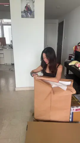 🤨 why did i tuck my hair behind my ear 🤨🤨🤨🤨🤨🪬🧿 #unboxing 