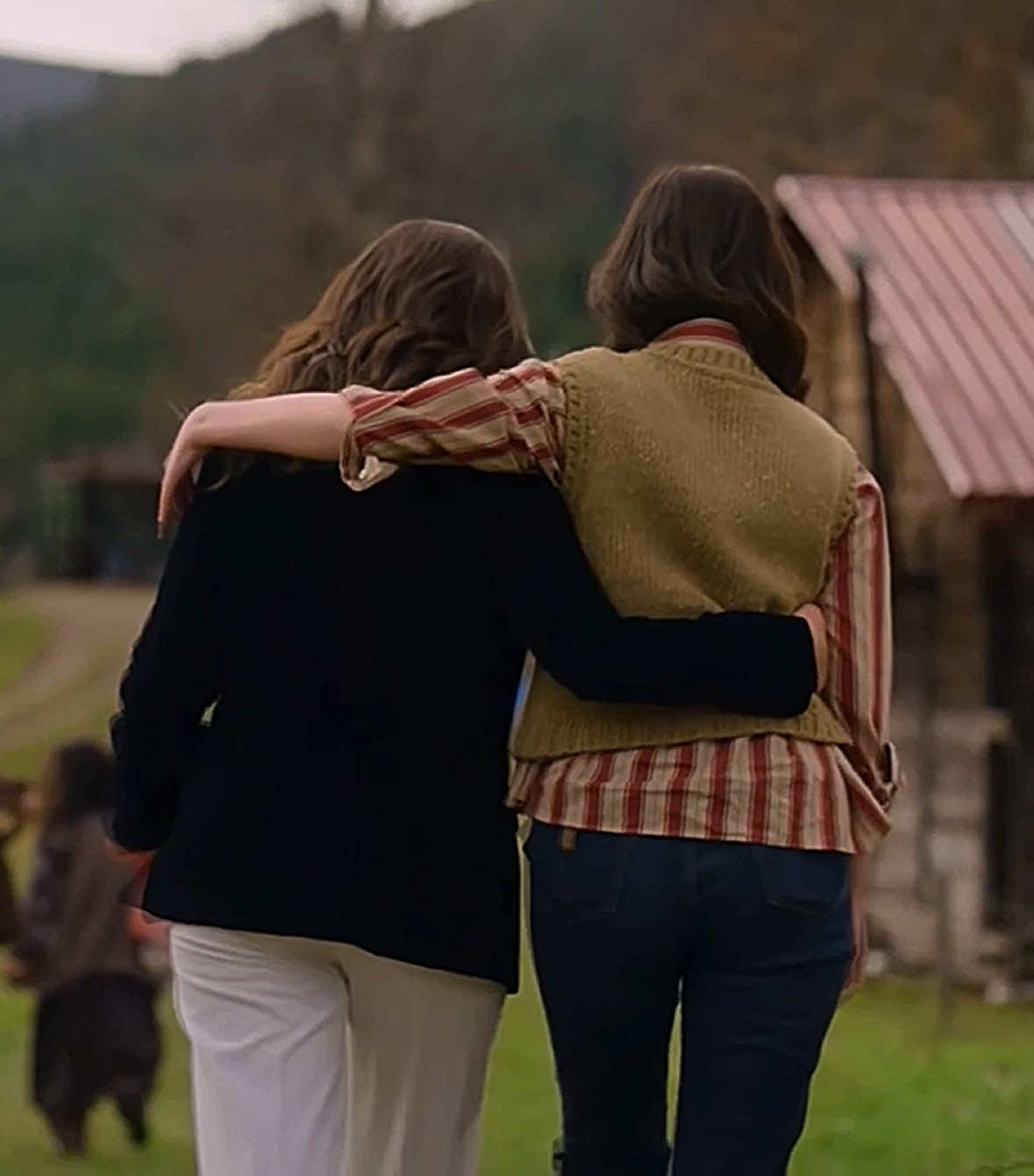 именно так ощущалась эта серия #turkishseries #турецкиесериалы #taşacakbudeniz #этоморепереполнится #esdil 