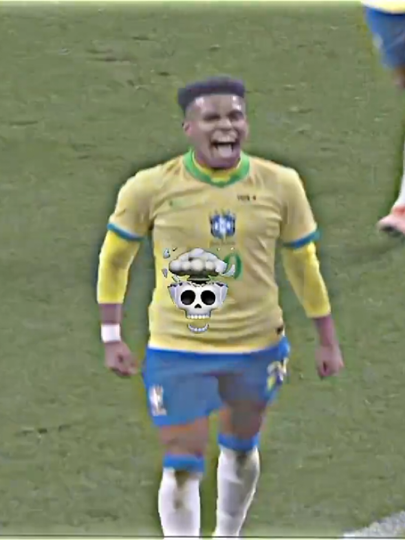 Estevao X Casemiro ☠️🥶 #brasil #football #foryoupage #foryou #fyp 