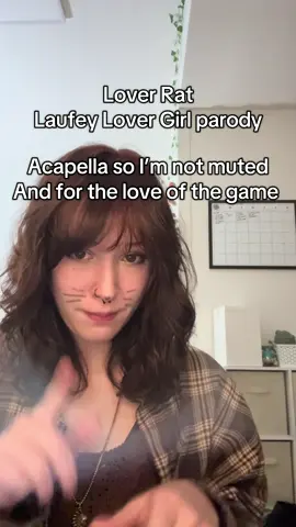 Share with your Laufey loving rats #rat #laufey #weird #silly 