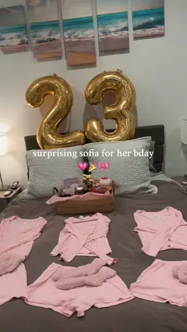 posting the reaction real soon!!! we love you sofia!!!!!💗🎀 @sofia muse @graislinn 🐞 