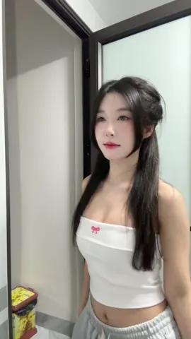 up g này để hong ai xem