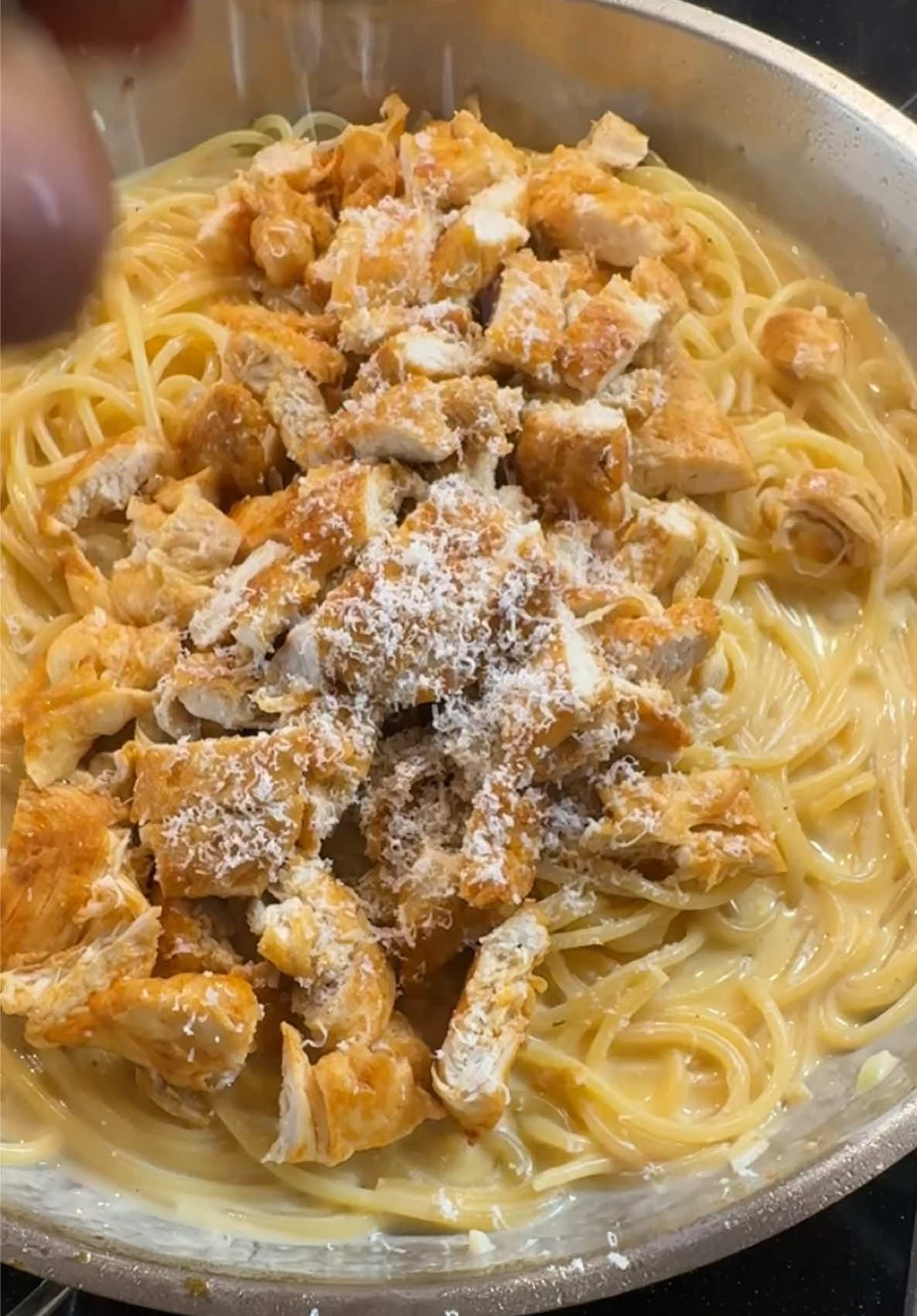 Creamy chicken pasta 🍝😍😋🔥 👉🏻Rezept auf YouTube 🎥⬆️⬆️⬆️ #EasyRecipe #tagesrezept #food #cooking #fyp 