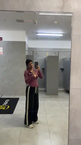 Mucho chulearon ese outfit 