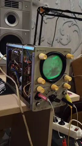 Не справляется старичок #hsr #evernight #радиолюбитель #lovely #re_tranzipone 