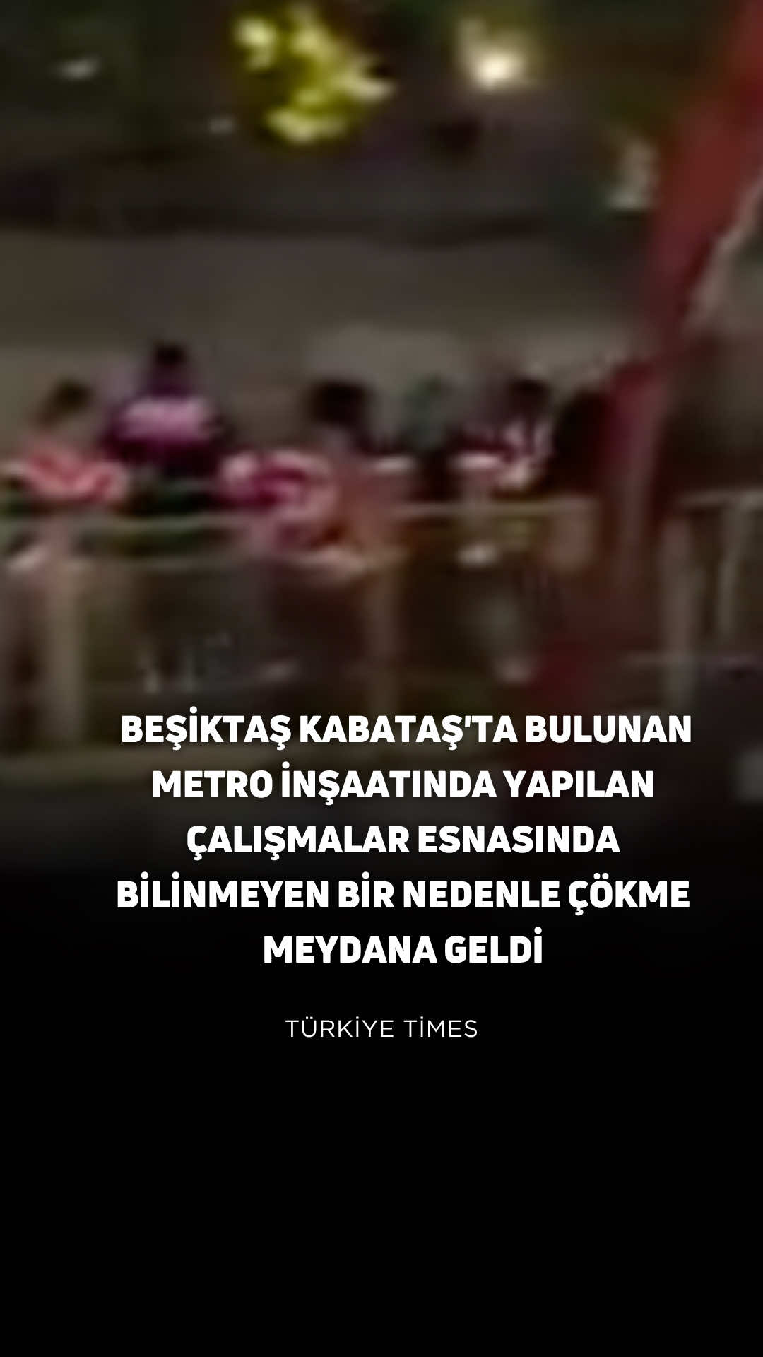 SON DAKİKA | Beşiktaş Kabataş’ta bulunan metro inşaatında yapılan çalışmalar esnasında bilinmeyen bir nedenle çökme meydana geldi. 📌Göçük altında kalanlar olduğu öğrenilirken, bölgeye sevk edilen itfaiye ekiplerinin kurtarma çalışmaları sürüyor.
