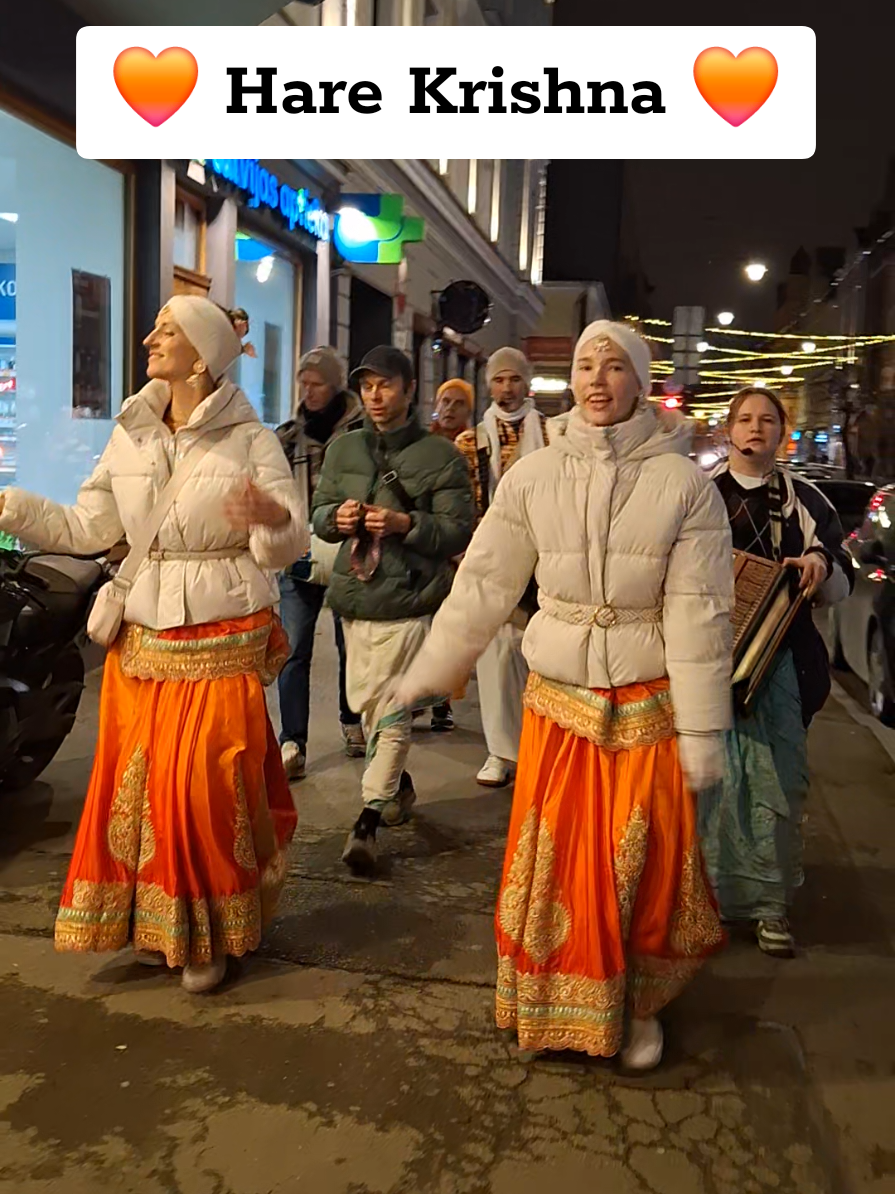 JAI SHREE KRISHNA 💞 Maha Harinama, chanting of the Holy Names of the Lord in Riga, Latvia, November 7, 2025. #krishna #harinama #harekrishna #харинама #харекришна 