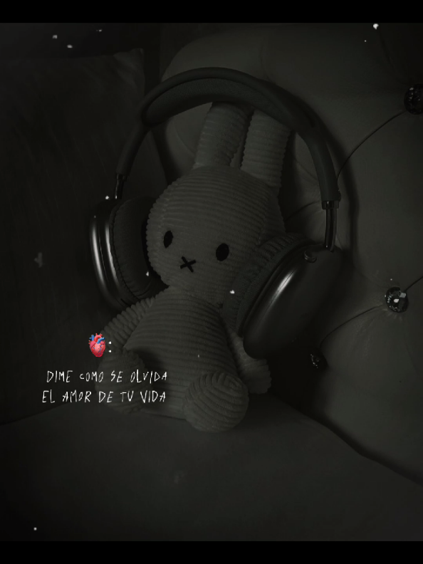cómo se olvida al amor de tu vida 😔 #paradedicar🧃 #corazonroto 💔 #musicatriste #parastatus👻 #paratiiiiiiiiiiiiiiiiiiiiiiiiiiiiiii 