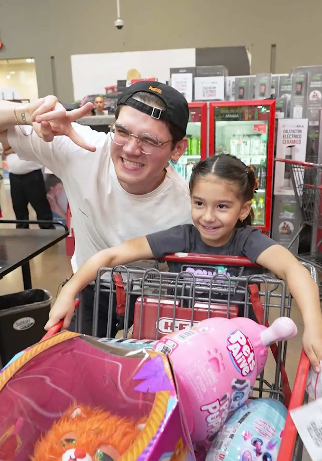 Recuerden que pueden aprovechar este #BuenFin con las promociones de @H-E-B México y ser feliz como niño 🫰🏻#publicidad 